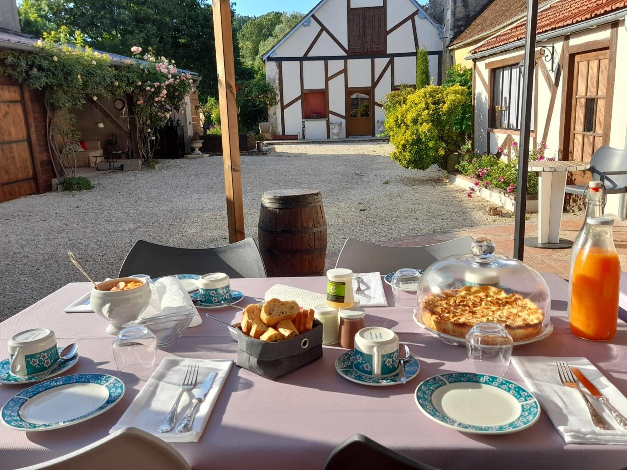 Aux Sources De Ouanne Bed & Breakfast Eksteriør bilde